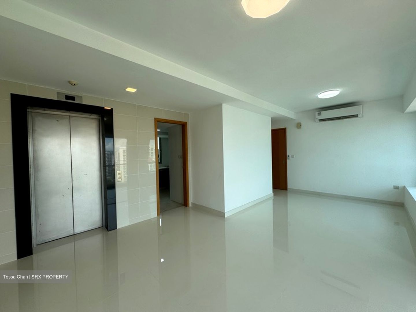 Esta Ruby (D14), Apartment #580325591